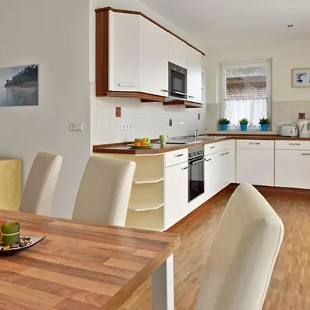 Lejonet Comfortable Glowe